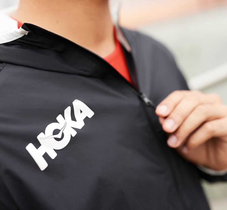 Hoka One One Mens Jackets - Full-Zip Wind - Black - UEBH61429